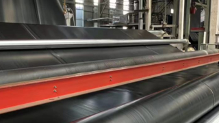 geomembrana in HDPE nera