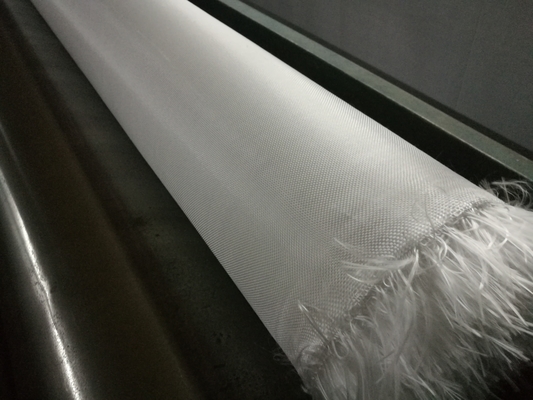 Polyester/Polypropylene Geotextile tessuto CBR Resistenza alla foratura ≥12KN per applicazioni pesanti