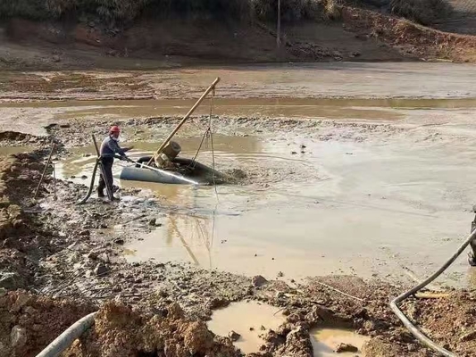 Il tubo geotessile di deidratazione utilizzato per aiutare a trasformare gli scorie effluenti dell'oliodotto in fertilizzante