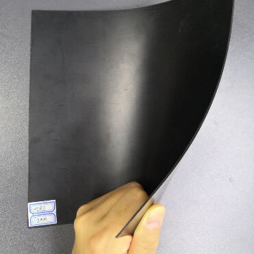 Geomembrana in HDPE da 1,5 mm con resistenza chimica specializzata per piazzali di lisciviazione per miniere