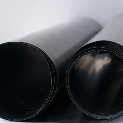 Geomembrana in HDPE da 1,5 mm con resistenza chimica specializzata per piazzali di lisciviazione per miniere