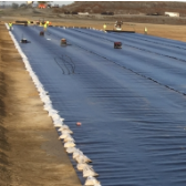 Rivestimento in geomembrana HDPE resistente alla perforazione per una barriera durevole a prova di perdite in applicazioni agricole e industriali