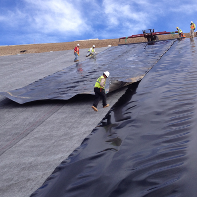 Rivestimento in geomembrana HDPE resistente alla perforazione per una barriera durevole a prova di perdite in applicazioni agricole e industriali