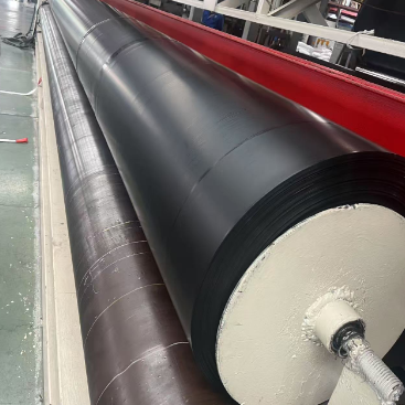 Resistente rivestimento in geomembrana in HDPE per attività mineraria per la diga degli sterili e il bacino dei liquami di scarto
