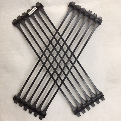Griglia di stabilizzazione di Geogrid Mesh Uniaxial Geogrid Universal Soil della plastica dell'HDPE dei pp