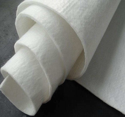 Polipropilene resistente UV di rinforzo pp del geotessuto della membrana di drenaggio