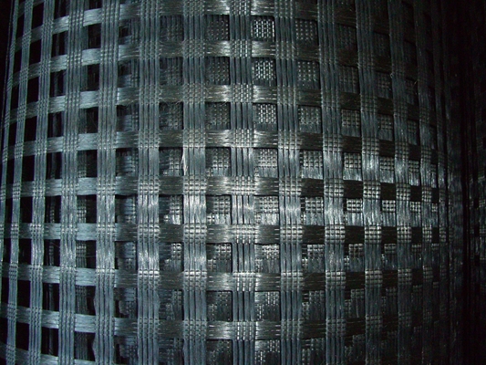 Il bitume ha ricoperto la rappresentazione Mesh Roll della vetroresina di Geogrid 25KN della vetroresina