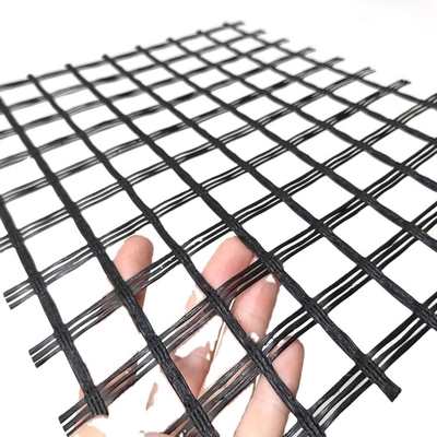 Maglia rinforzante resistente della vetroresina di Geogrid del filato di Bitume della strada dell'alcali biassiale di riparazione